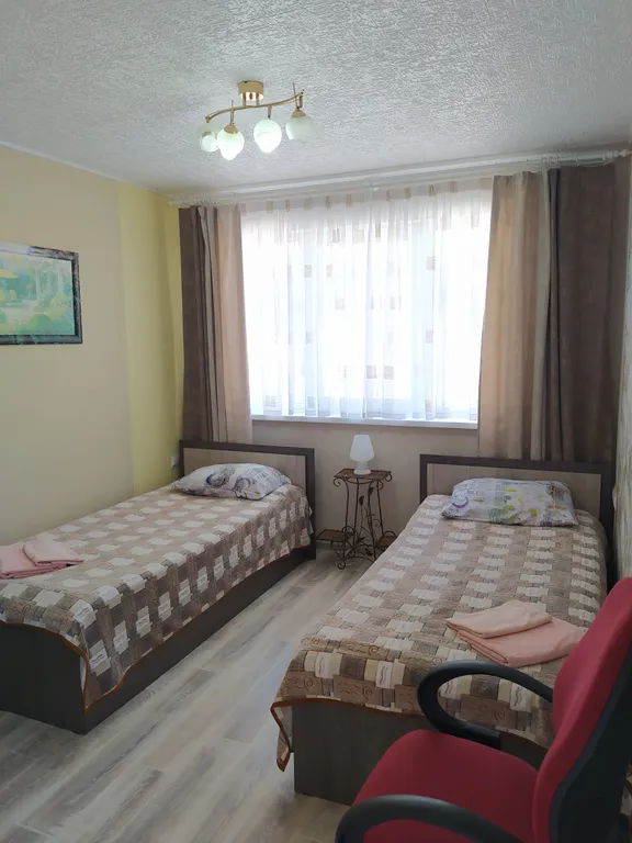 Двухэтажные таунхаусы с личной территорией под ключ