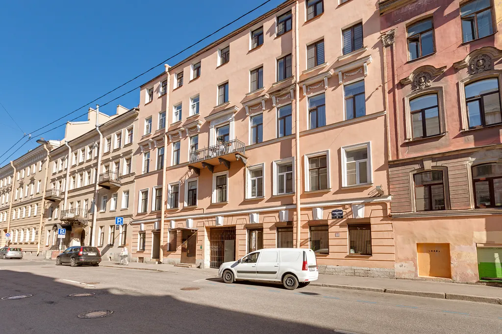 Студия в центре города, у метро Садовая