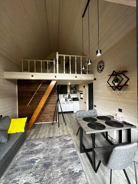 Коттедж 1-комнатный Дом — Мезмай