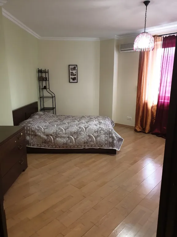 Просторная видовая квартира с кондиционером в 5 минутах от моря