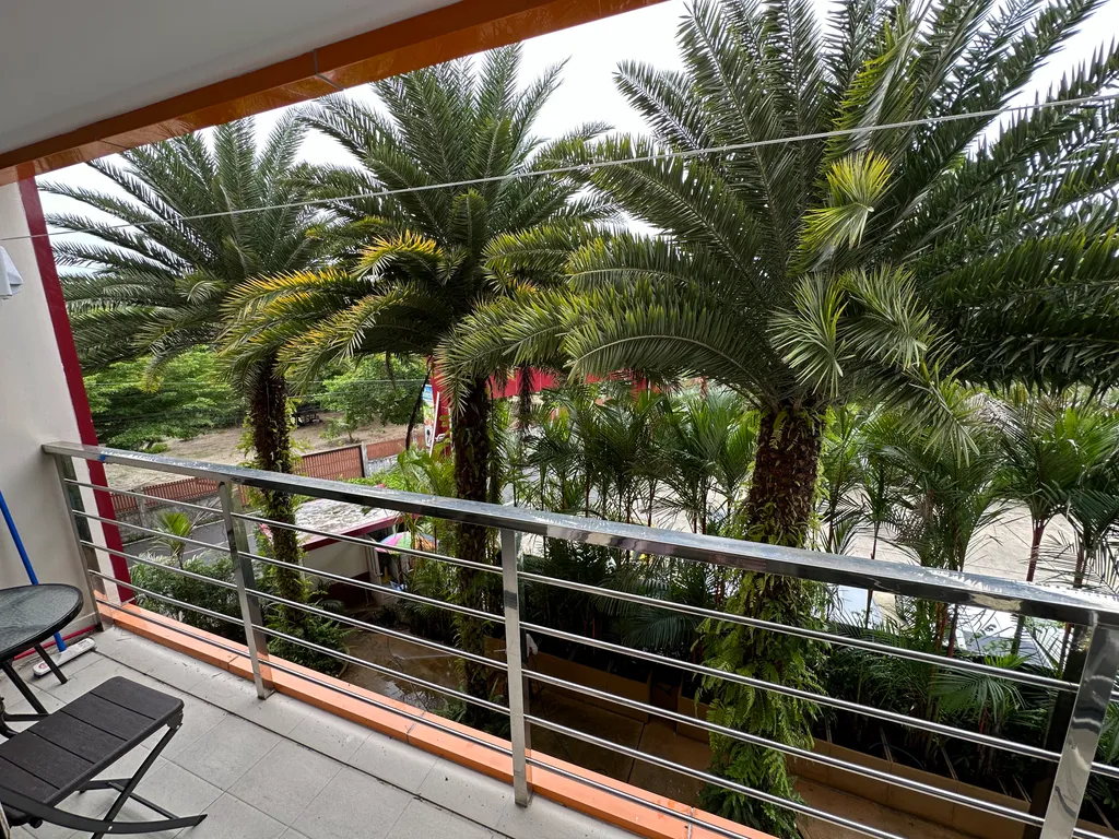 Уютная 1-спальная квартира на 3м этаже, море 750 метров