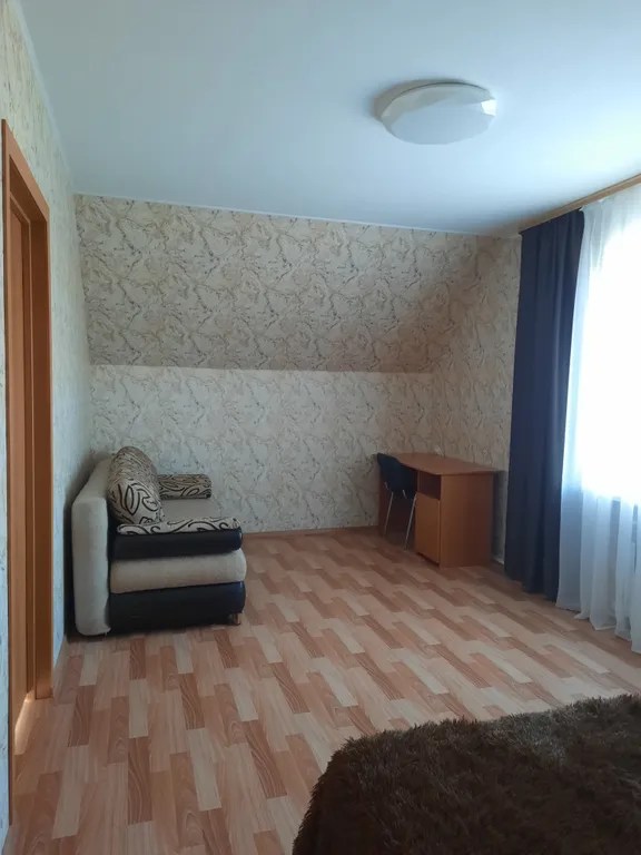 Уютный новый коттедж недалеко от центра города