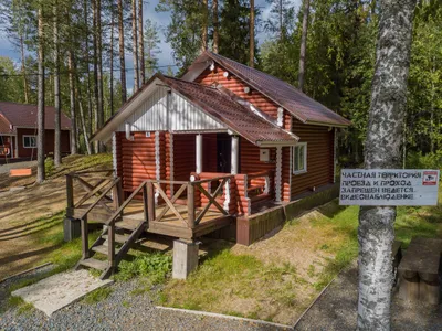 Гостевой дом у озера в сосновом бору