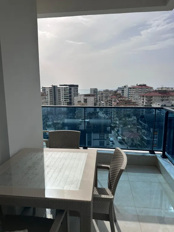 Светлая уютная квартира в Махмутларе с панорамным видом на море и горы