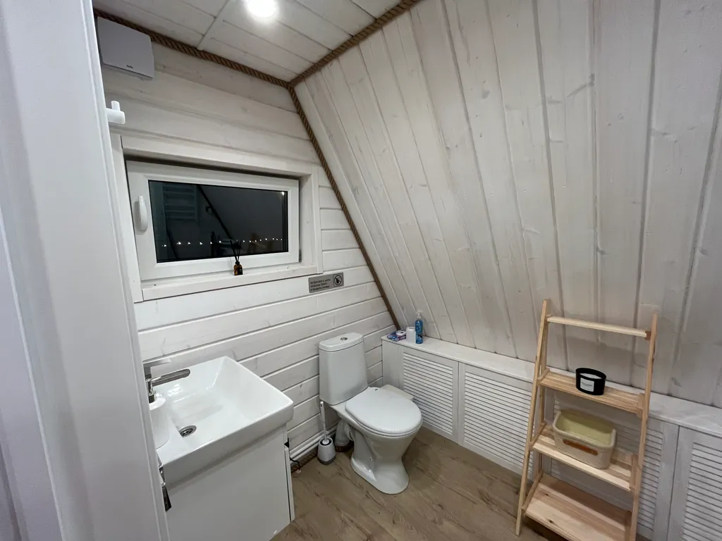 Уютный домик в стиле а-фрейм на оз. Волго