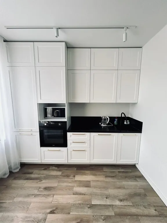 Шикарная двухкомнатная квартира с прекраснейшим видом из окна