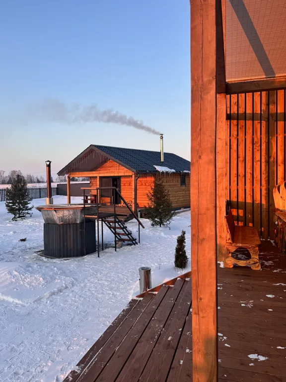 Шикарный дом у реки