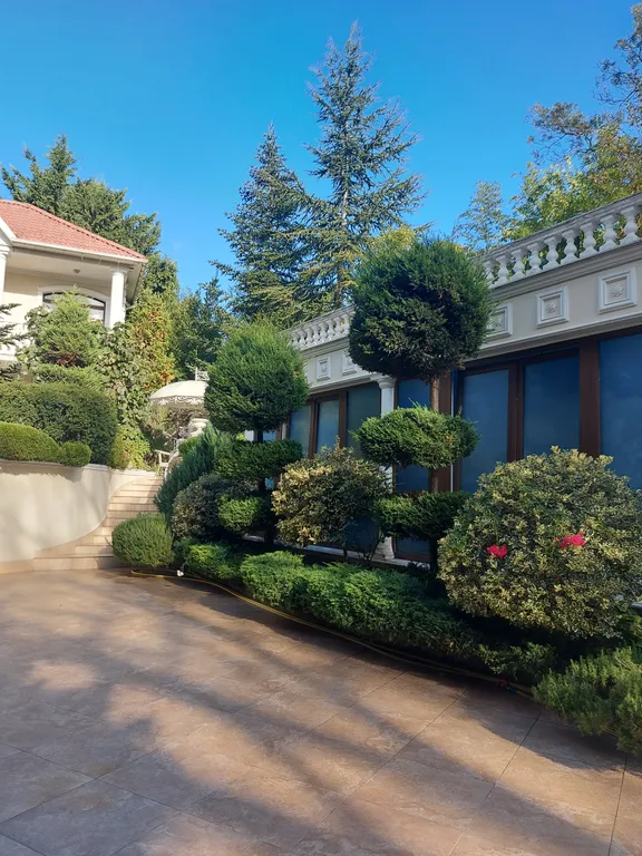 Уютный коттедж с теплым бассейном