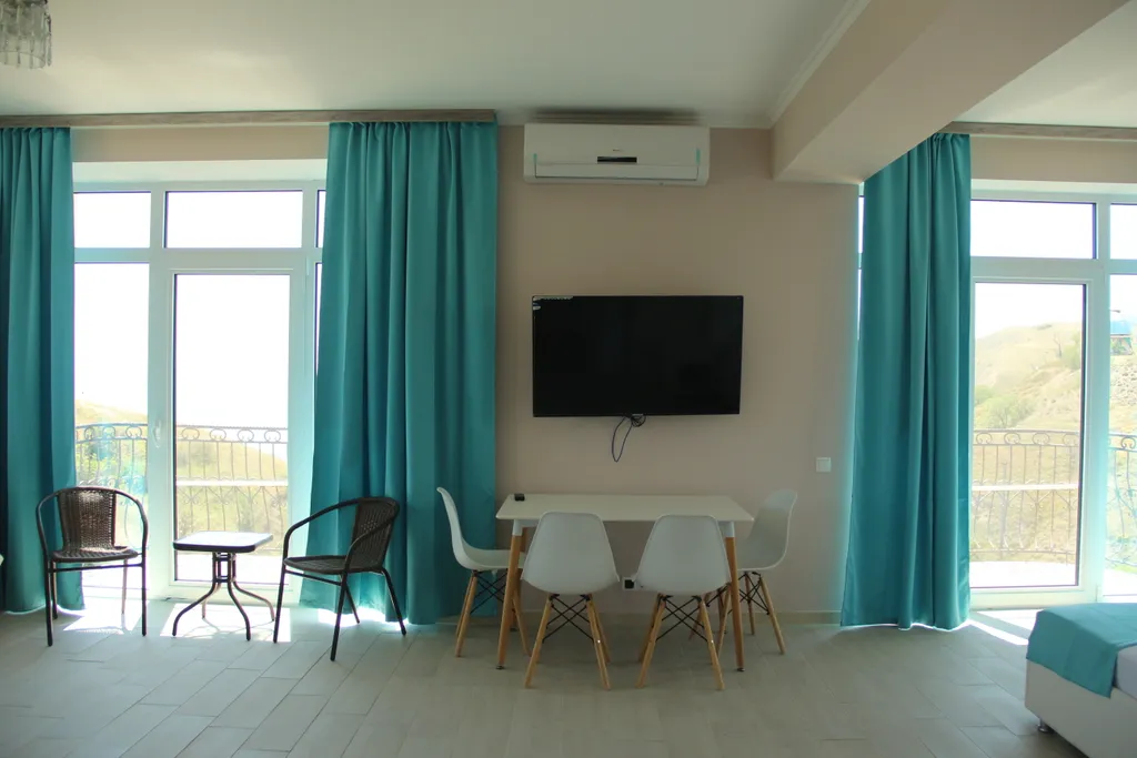 Квартира Люкс с видом на море и горы 301 — Курортное