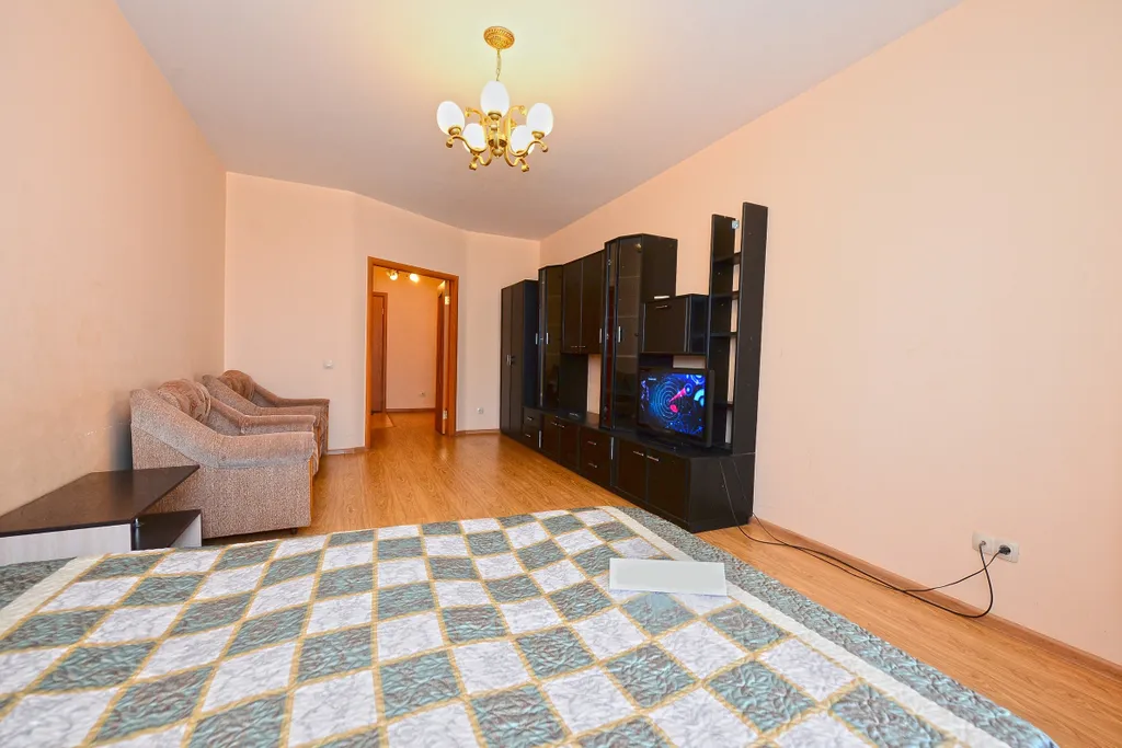 Просторный светлый апартамент с джакузи