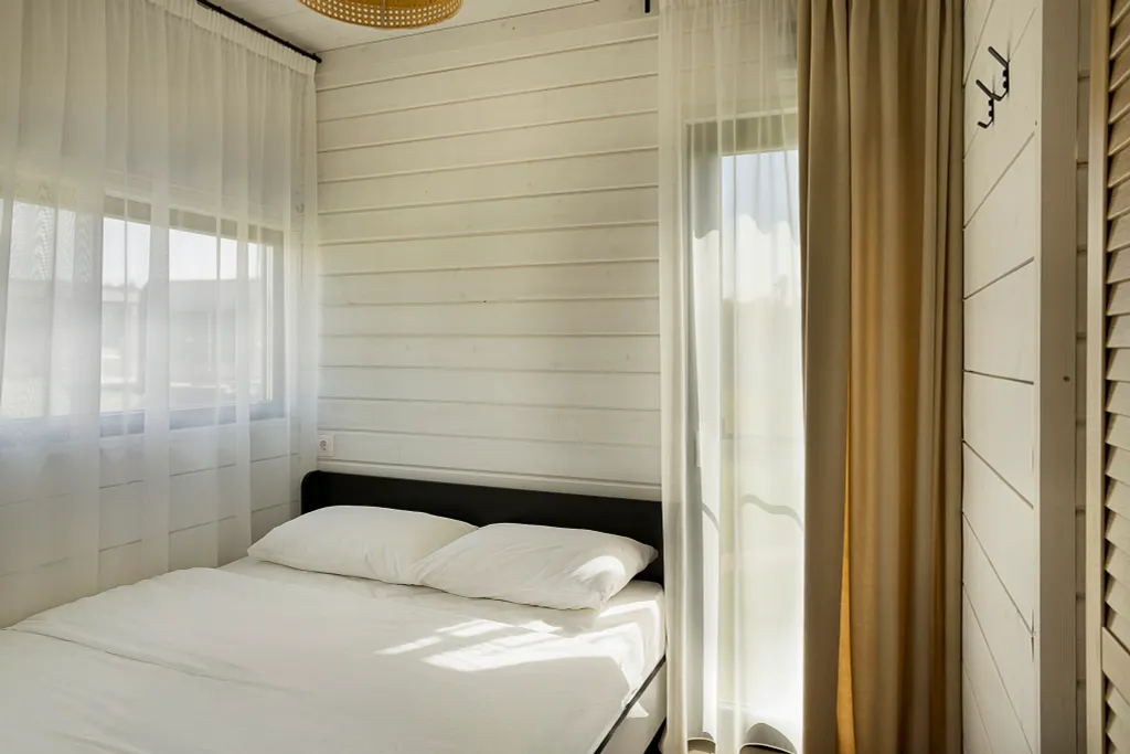 Уютный большой дом с видом на реку