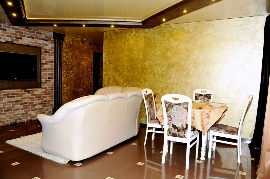 Трёхкомнатная квартира на центральной улице города