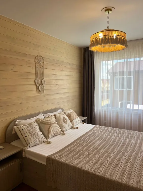 Коттедж с тёплым бассейном