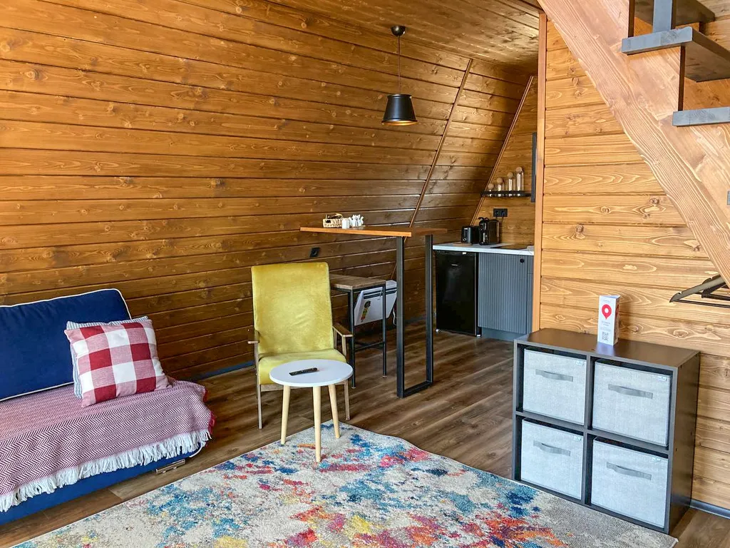 Дом Афрейм с подогреваемой купелью в террасе дома Лисичкино Карелия