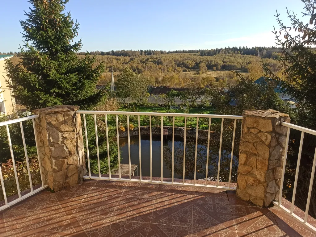 Коттедж Коттедж со своими водоемами и рыбалкой — Шаховская