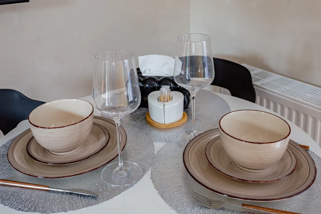 Просторная студия с дизайнерским ремонтом