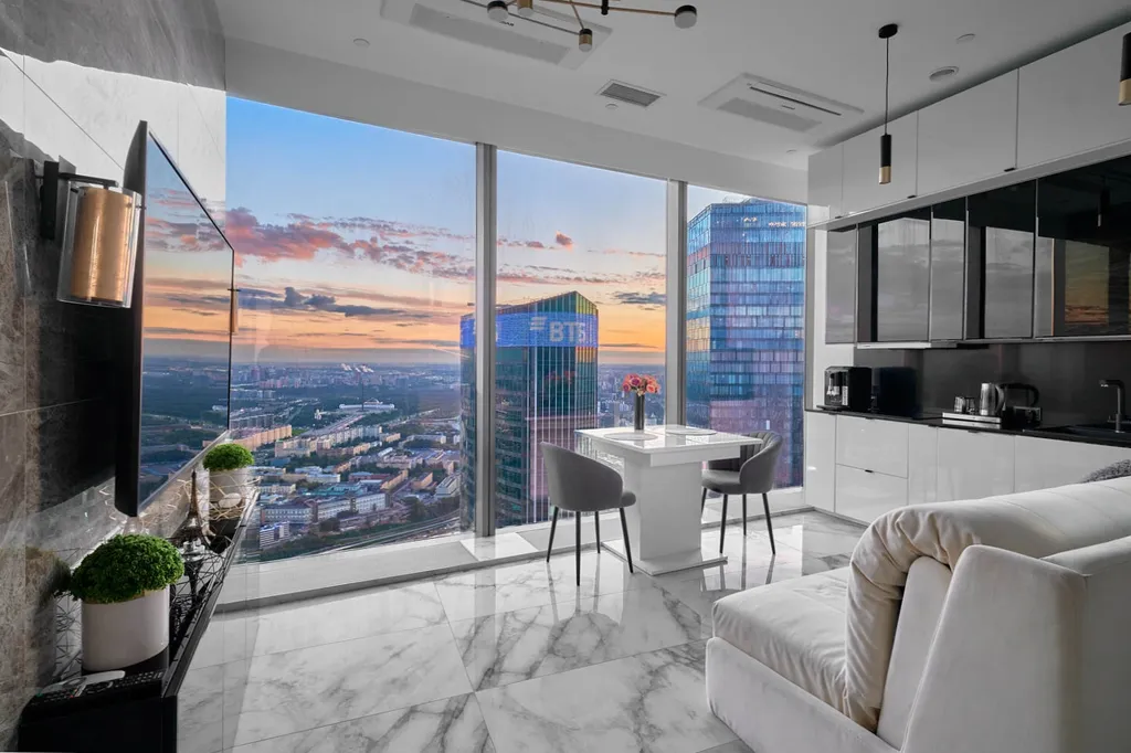 Sky City Moscow 80 этаж Выше облаков, очень ценный и редкий вид