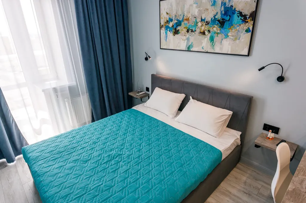 Студия в высотке близко к центру и аэропорту