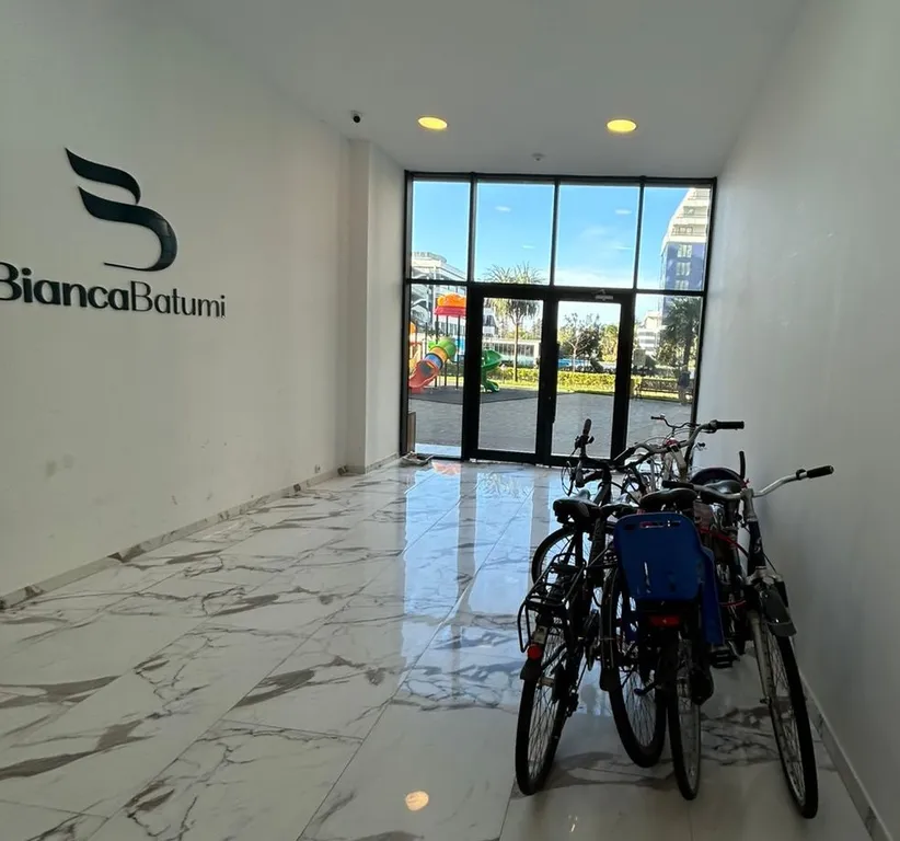 Whait Sails Apartments у бассейна для большой семьи