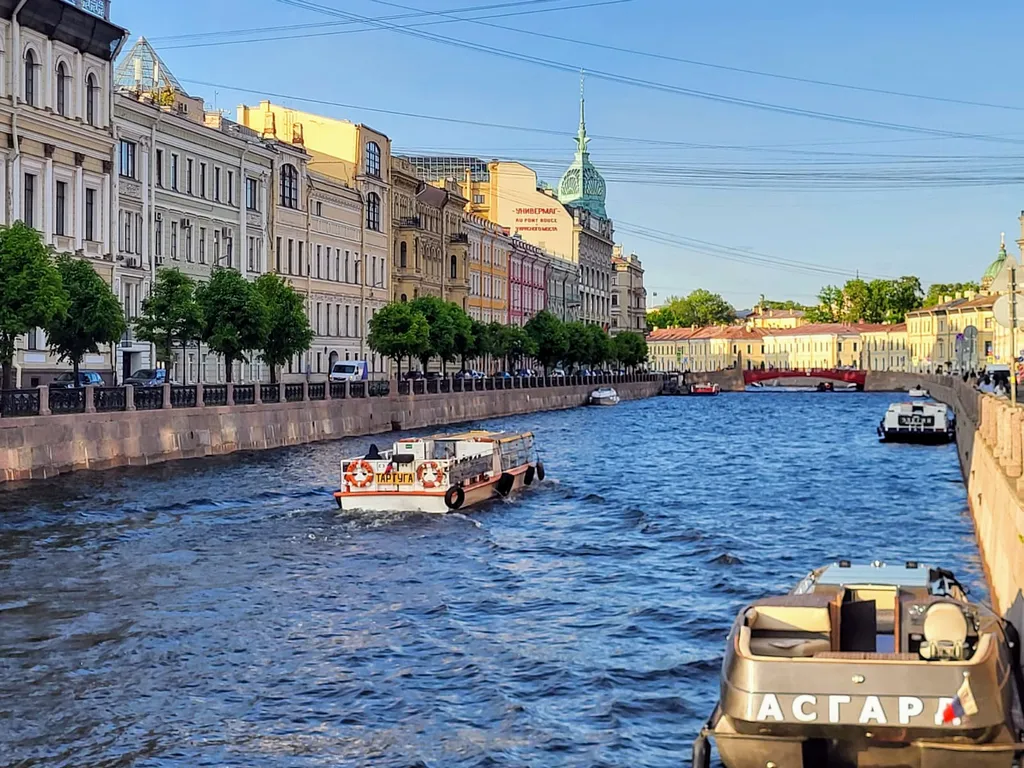 Квартира Квартира в историческом центре с балконом — Санкт-Петербург