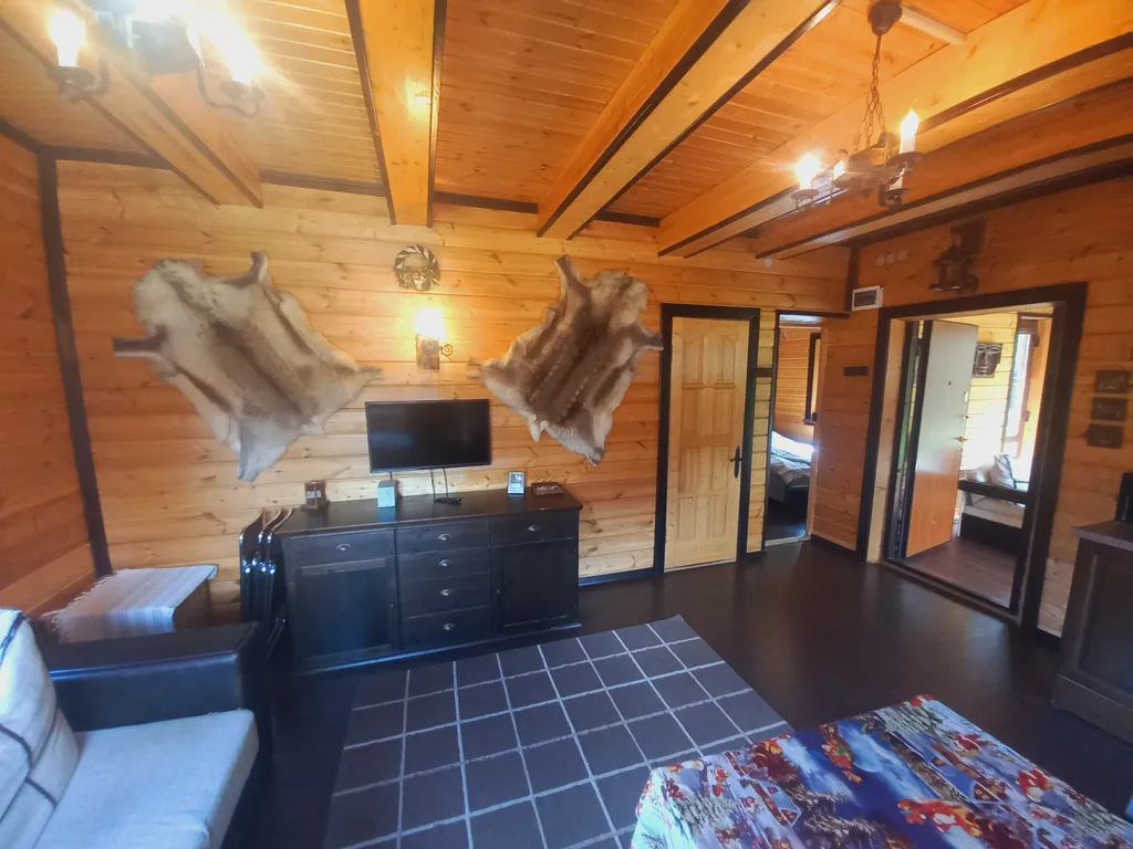 Дом шале с сауной и уличным бассейном