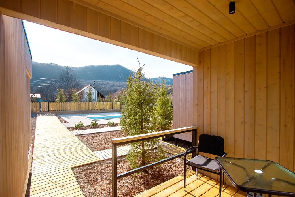 Домик с видом на Гуамское ущелье и выходом к бассейну