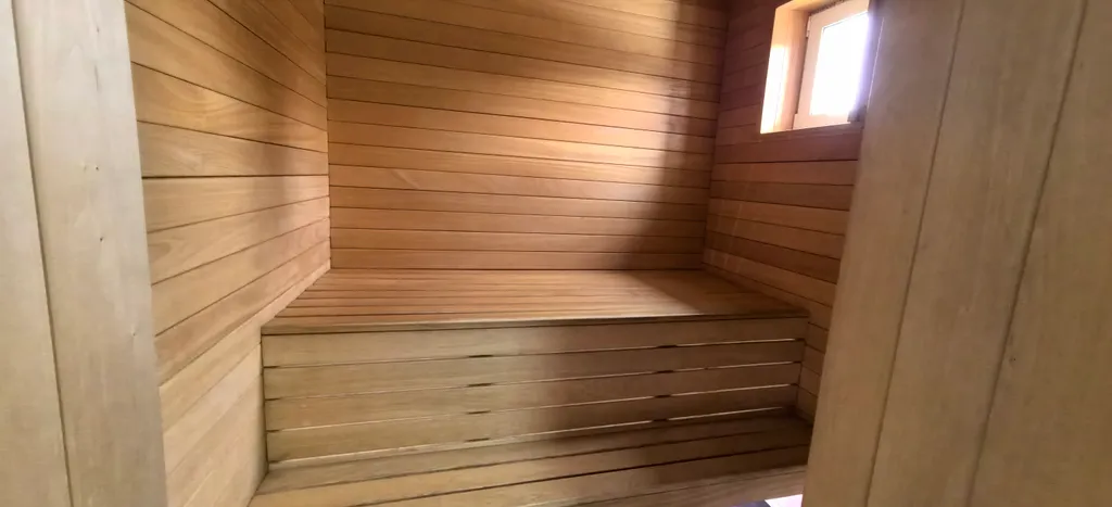 Срубовой коттедж на берегу Волги