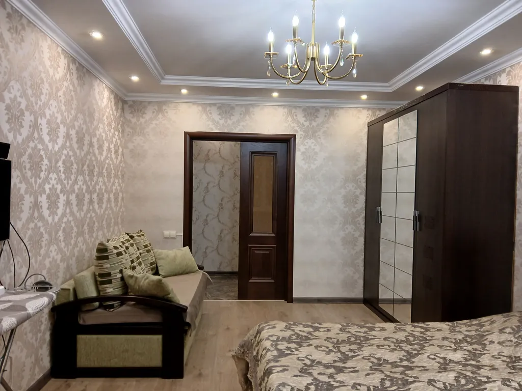 Чистая новая уютная квартира с видом на горы