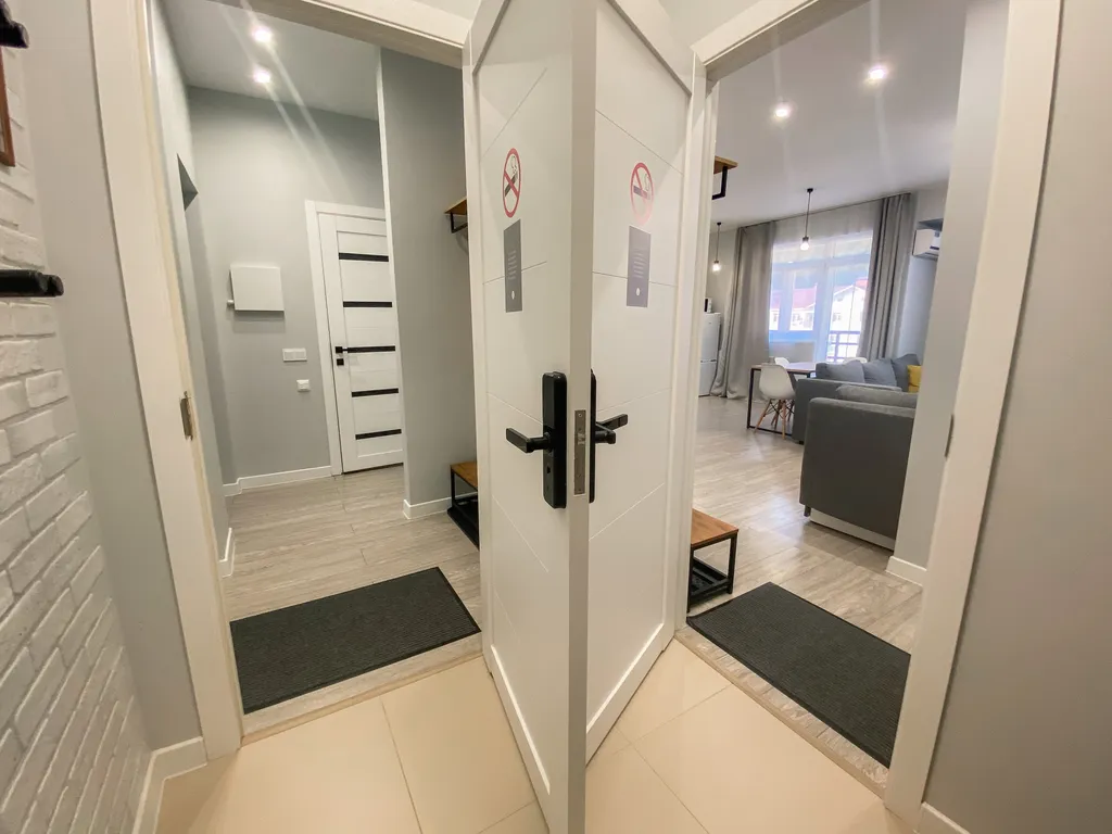 Просторная квартира с балконом вблизи подъемника