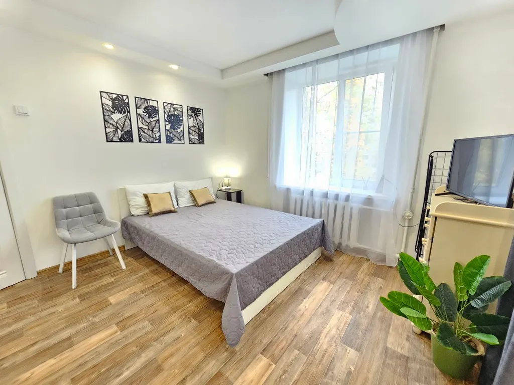 Светлая однокомнатная квартира возле реабилитации