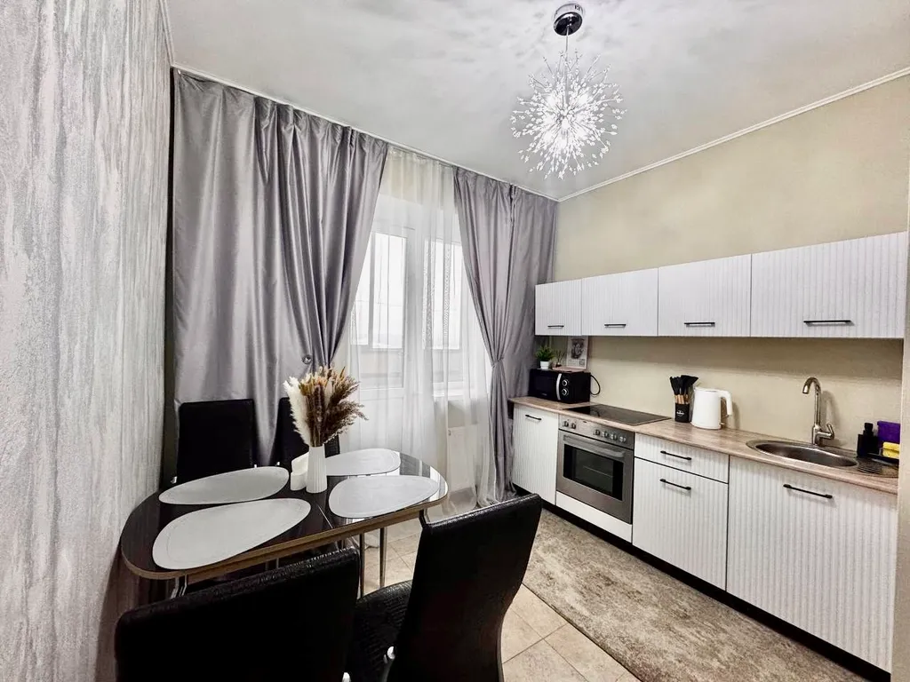 2 спальни и балкон Дом Каспера на Просторной