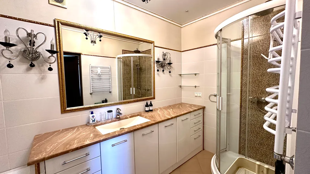 Уютная, просторная квартира рядом с центром города