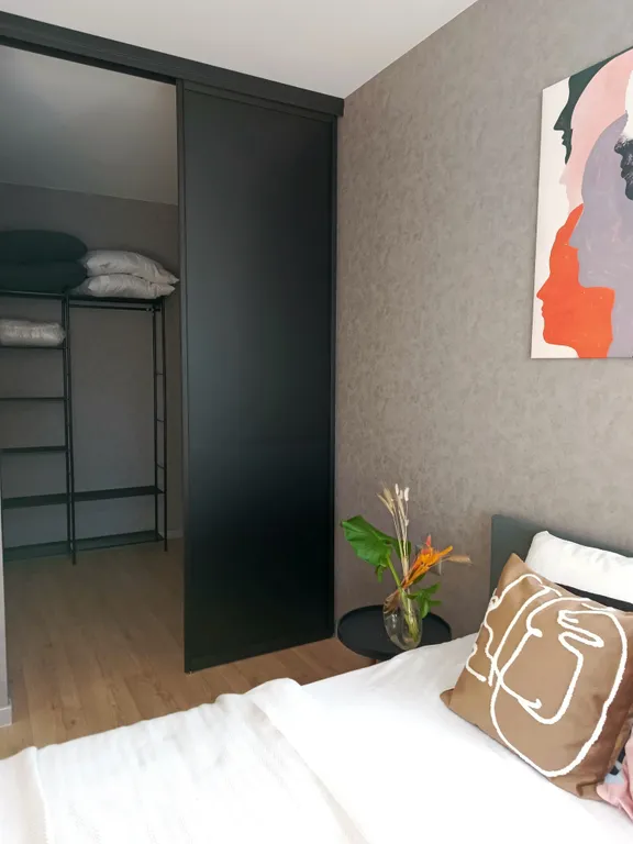 Просторная светлая евродвушка в центре