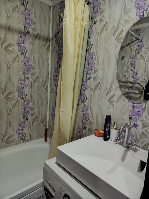 Чистая, уютная, после капитального ремонта 2-комнатная квартира