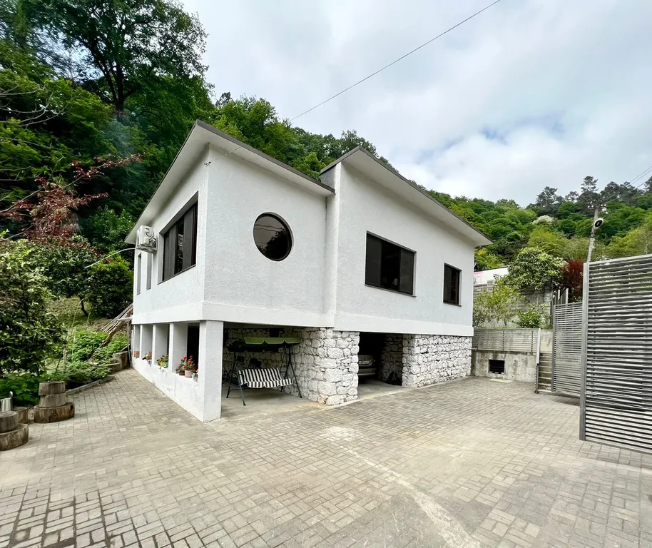 Коттедж 3-комнатный Дом — аренда посуточно в Сухум