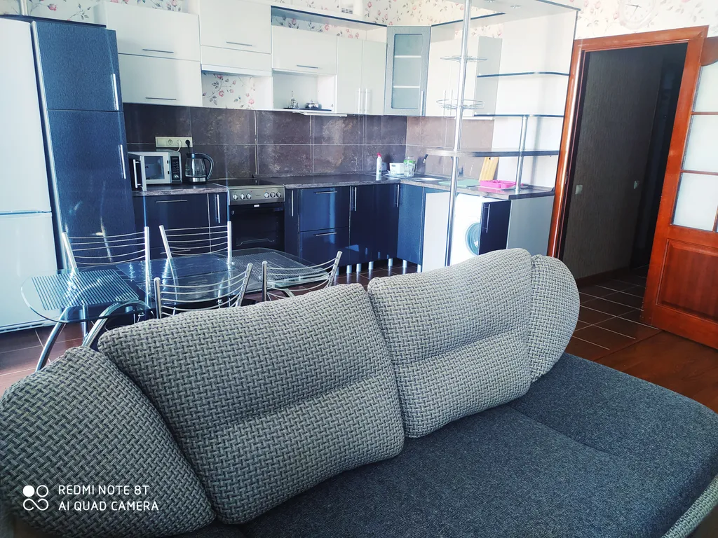 Квартира Двушка люкс у автовокзала — аренда посуточно в Омск