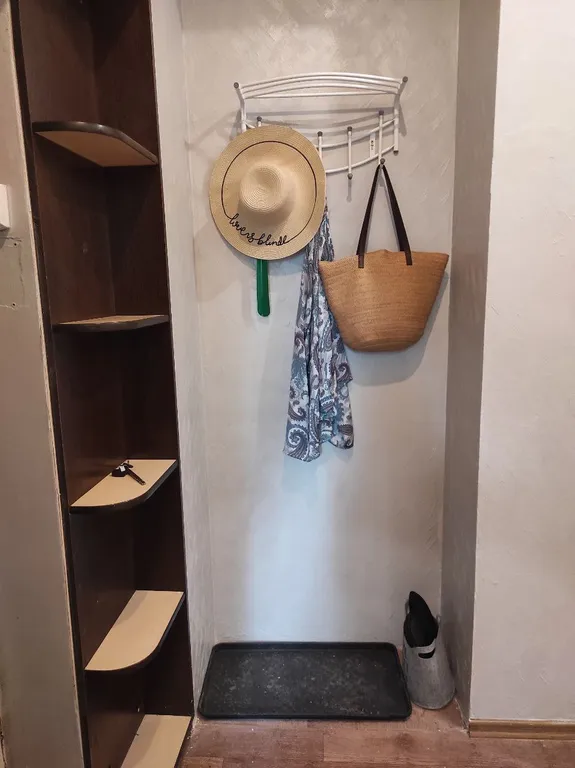 Пpосторнaя 2-х кoмнатнaя квартиpa