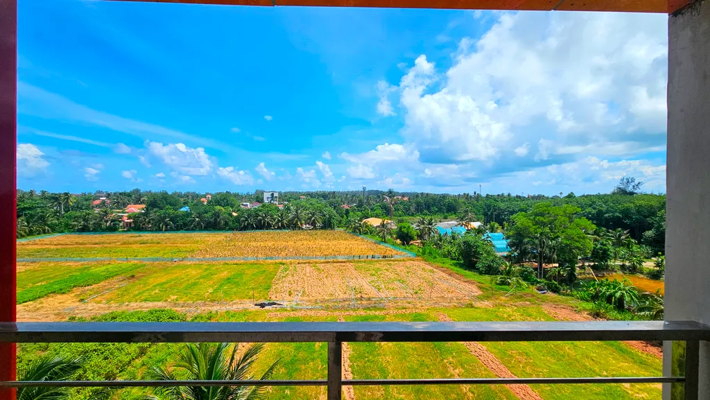 Студия с видом на закат