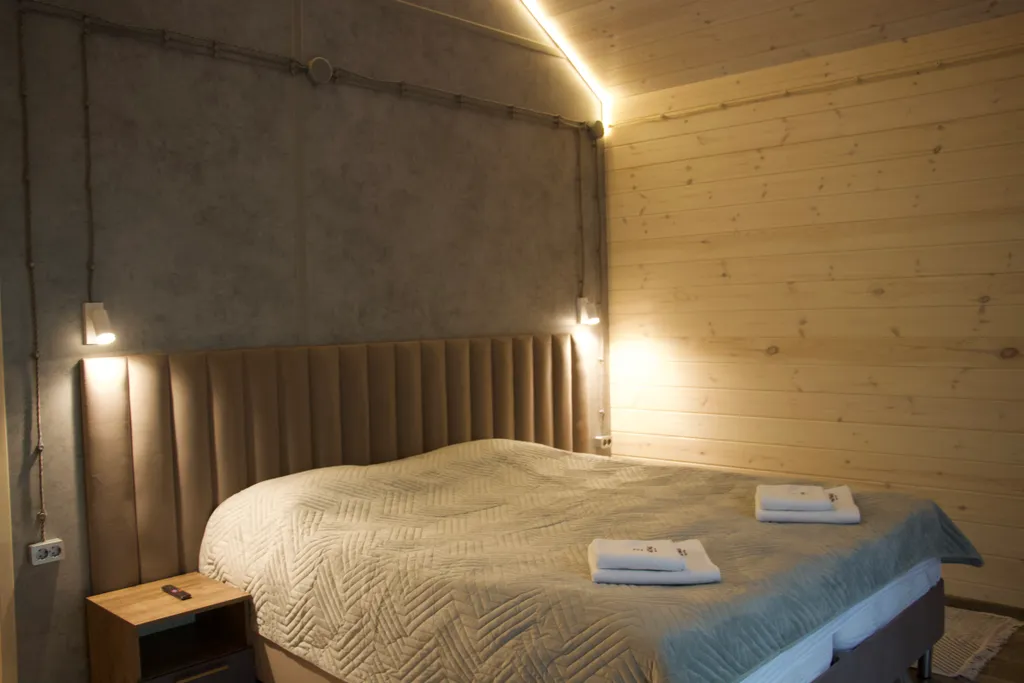 Двухместный летний дом, Однокомнатный Шале в лесу