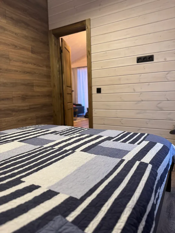 Коттедж Домик на поляне — Светлое