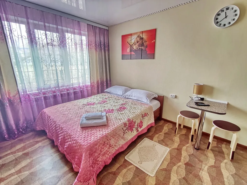 Уютная квартира-студия у ТРЦ Мега, парка Первого президента — аренда посуточно в Алматы