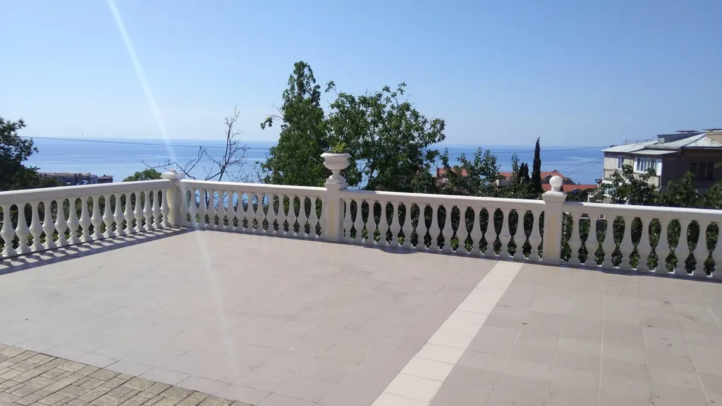 Уютная квартира на Вилле Дельмар с можевельником со стороны лоджии