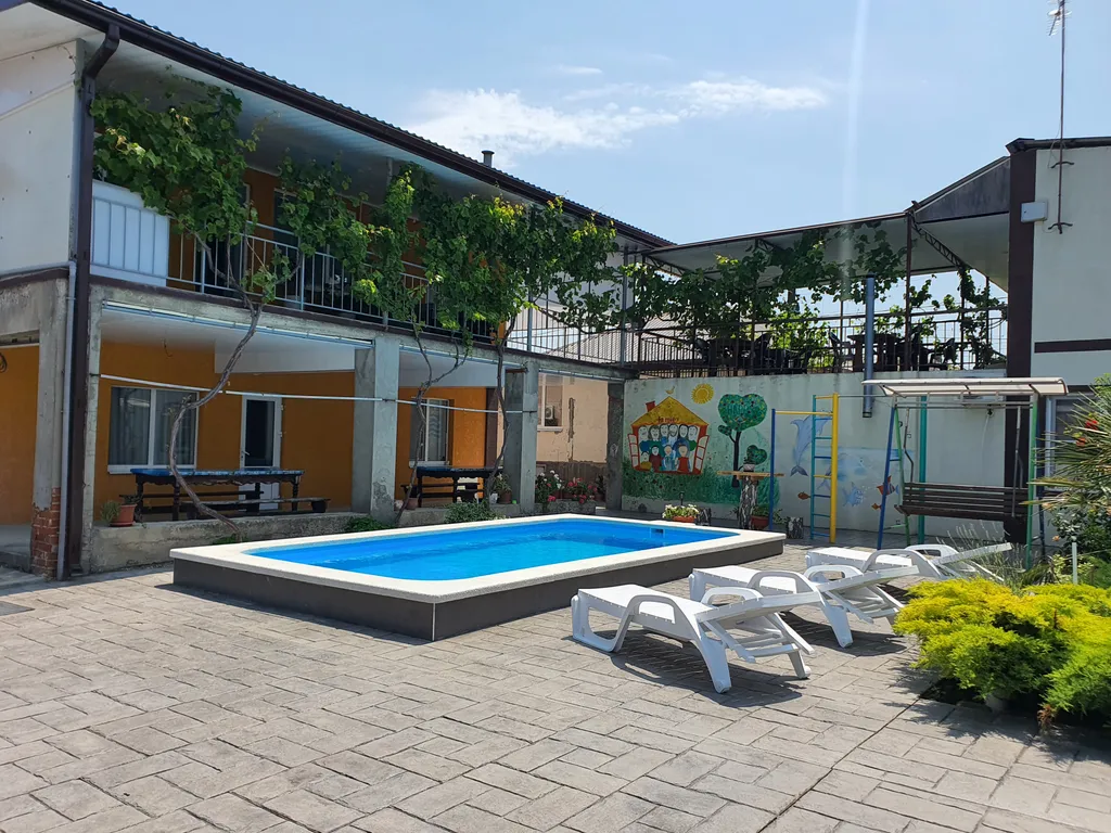 Квартира студия с террасой