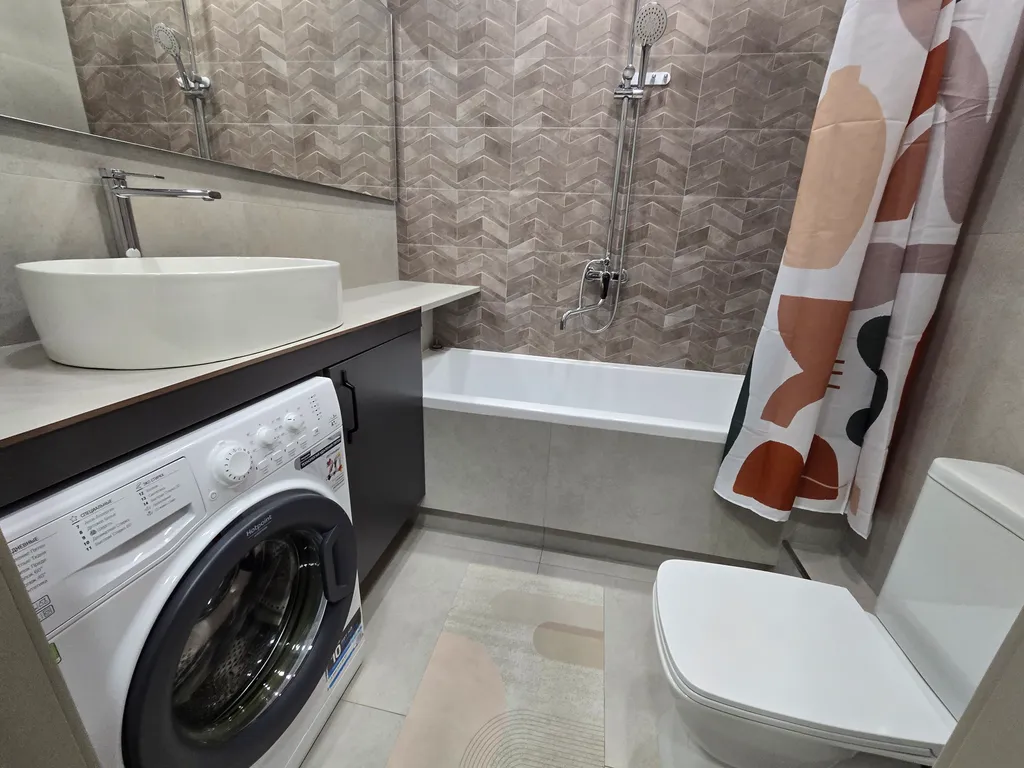 Возле парка Ангелов