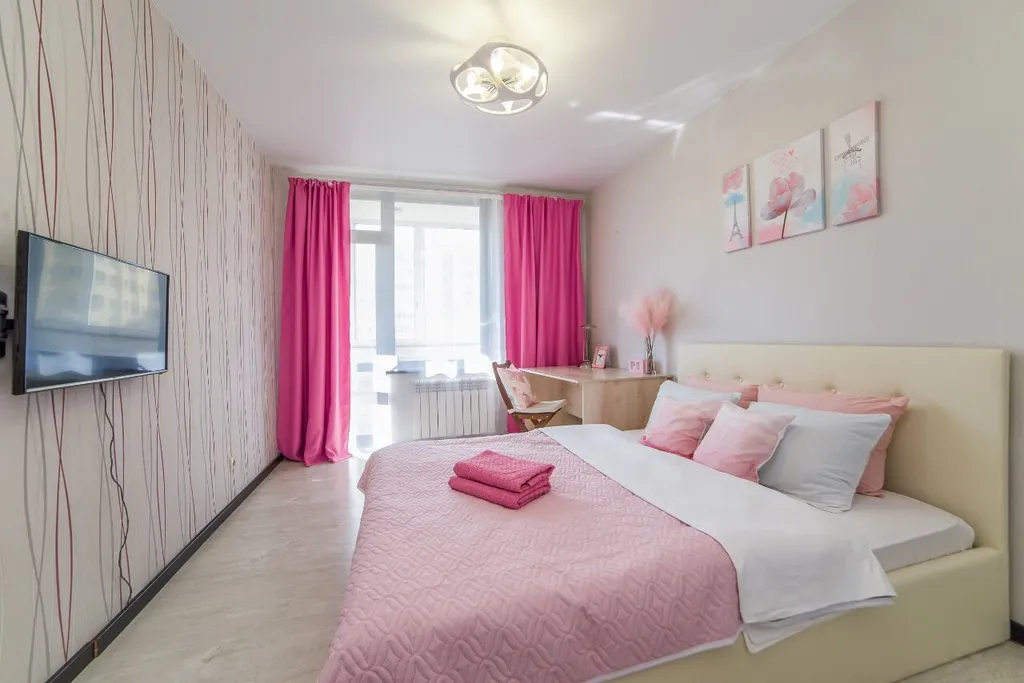 Квартира Розовый шато де флер — аренда посуточно в Екатеринбург