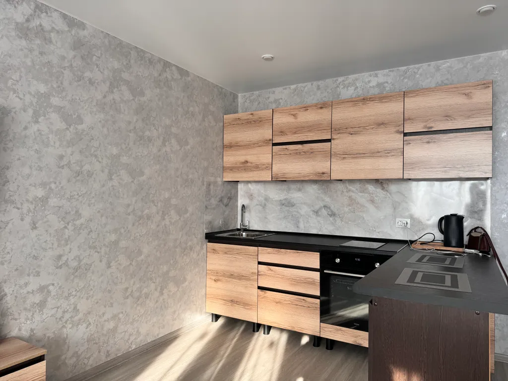 Лазурный берег квартира -студия на набережной