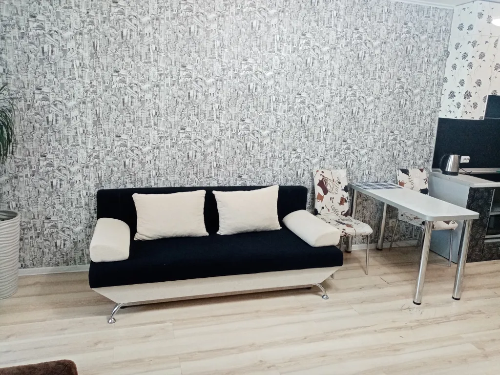 Уютная студия в хорошем районе, рядом с зоопарком