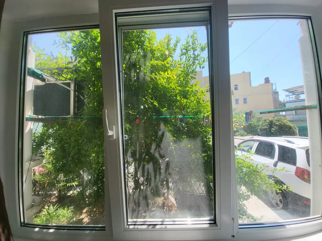 2-комнатная квартира, есть все необходимое для проживания