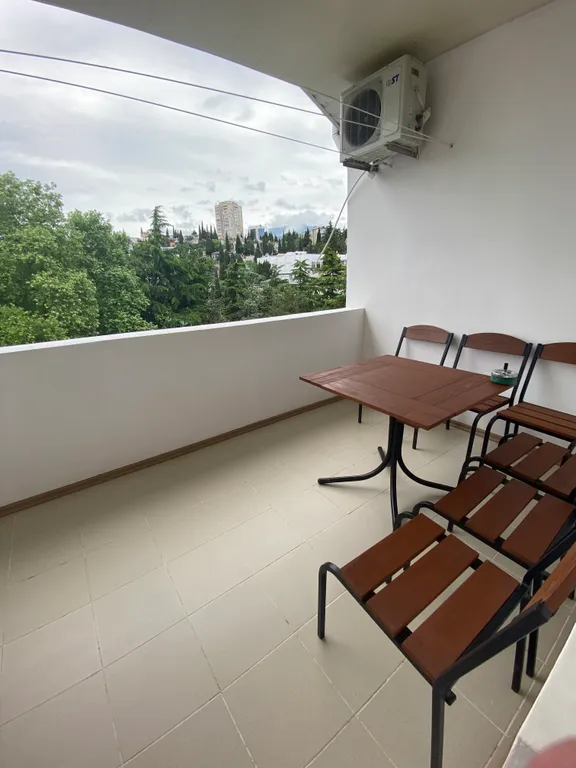 Просторная квартира в центре города недалеко от моря