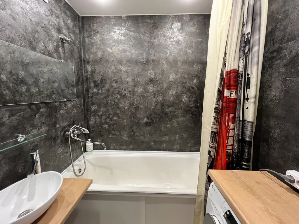 1‑комн. квартира в центре Мурманска на ул. Карла Маркса, 45